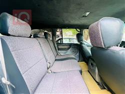 تۆیۆتا لاند کروزەر